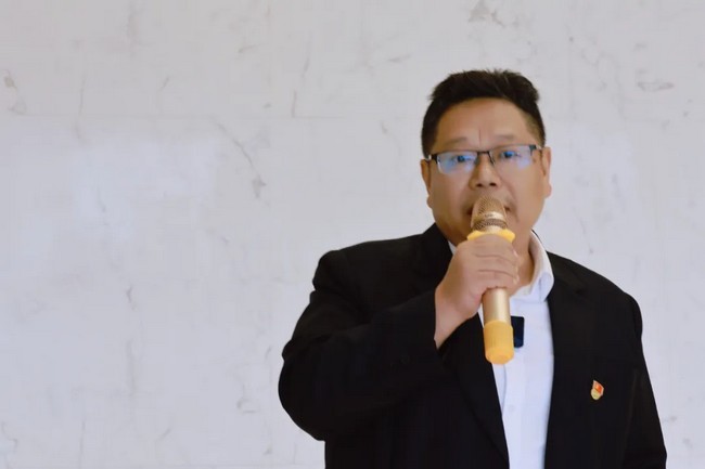 一线党旗红│航天凯天举行“冲刺百日”党员突击队授旗仪式